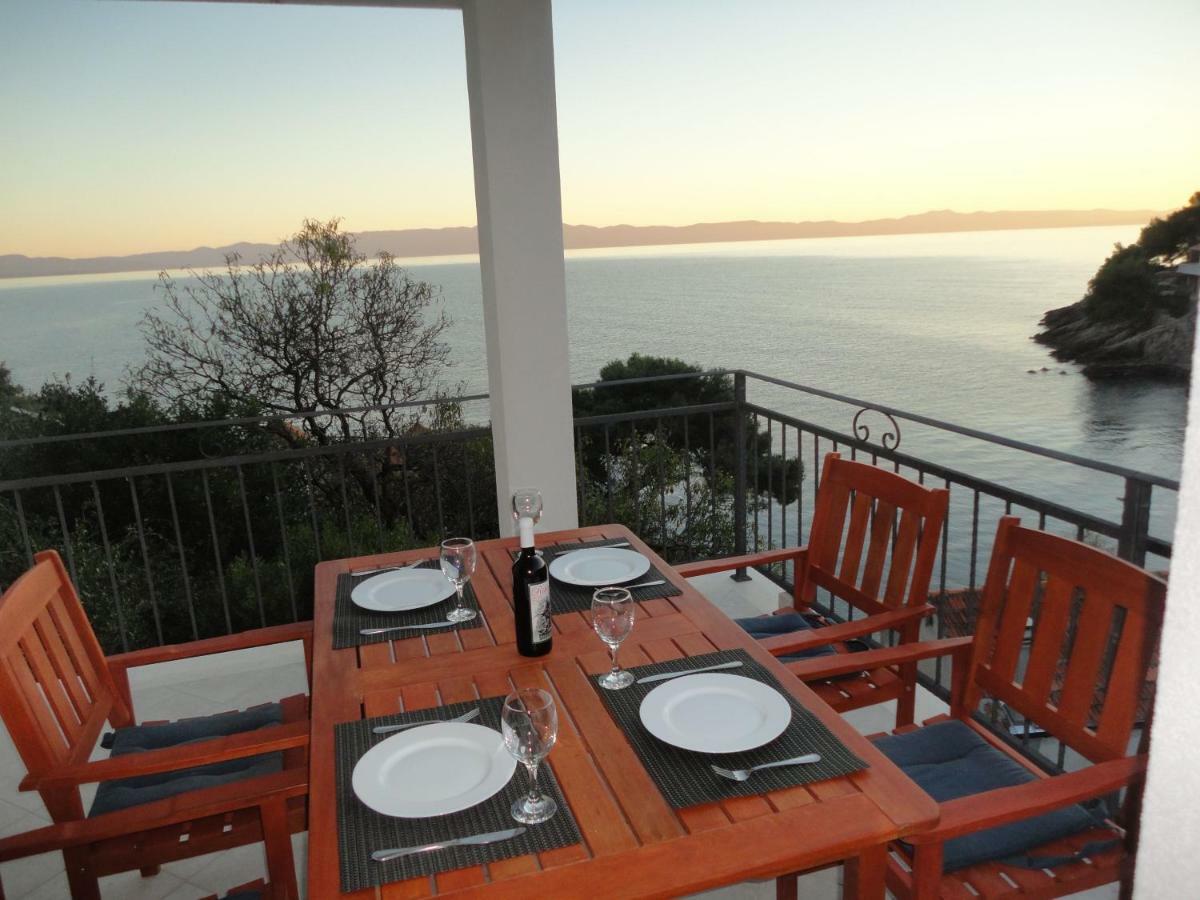 Paradise Apartments - Robinson Getaway Gdinj Eksteriør billede