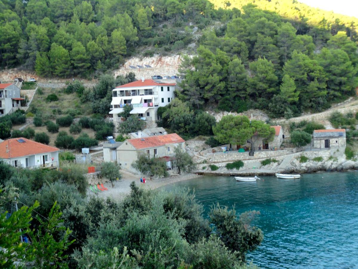Paradise Apartments - Robinson Getaway Gdinj Eksteriør billede
